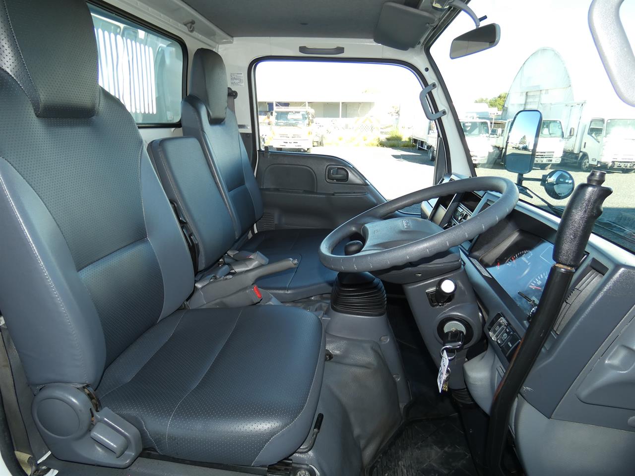 2018 ISUZU ELF