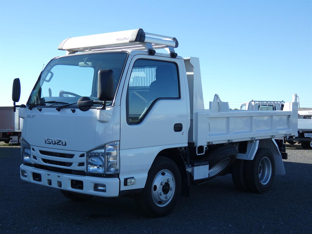 2018 ISUZU ELF