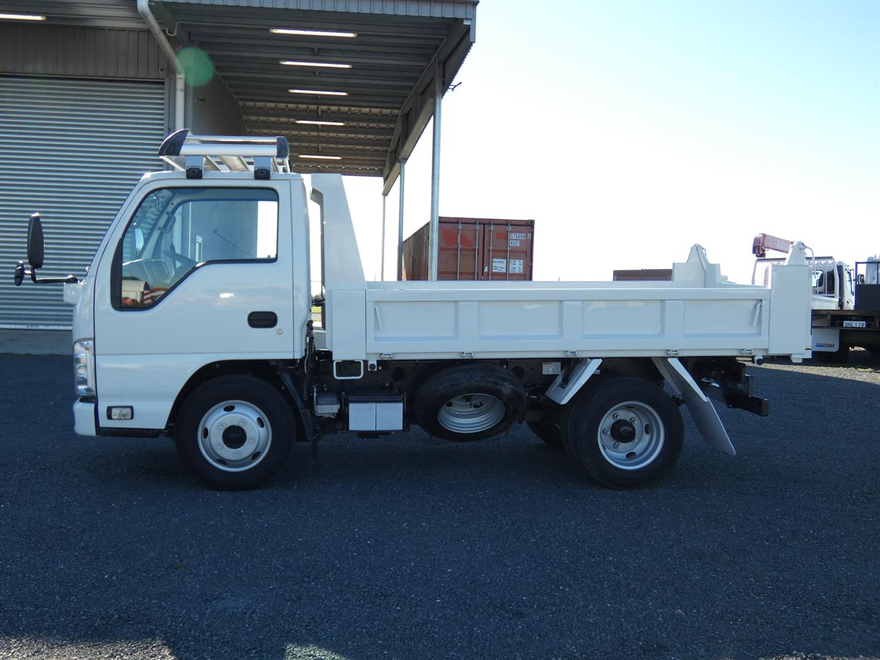 2018 ISUZU ELF