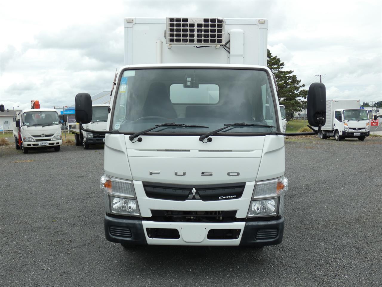 2014 Mitsubishi Canter