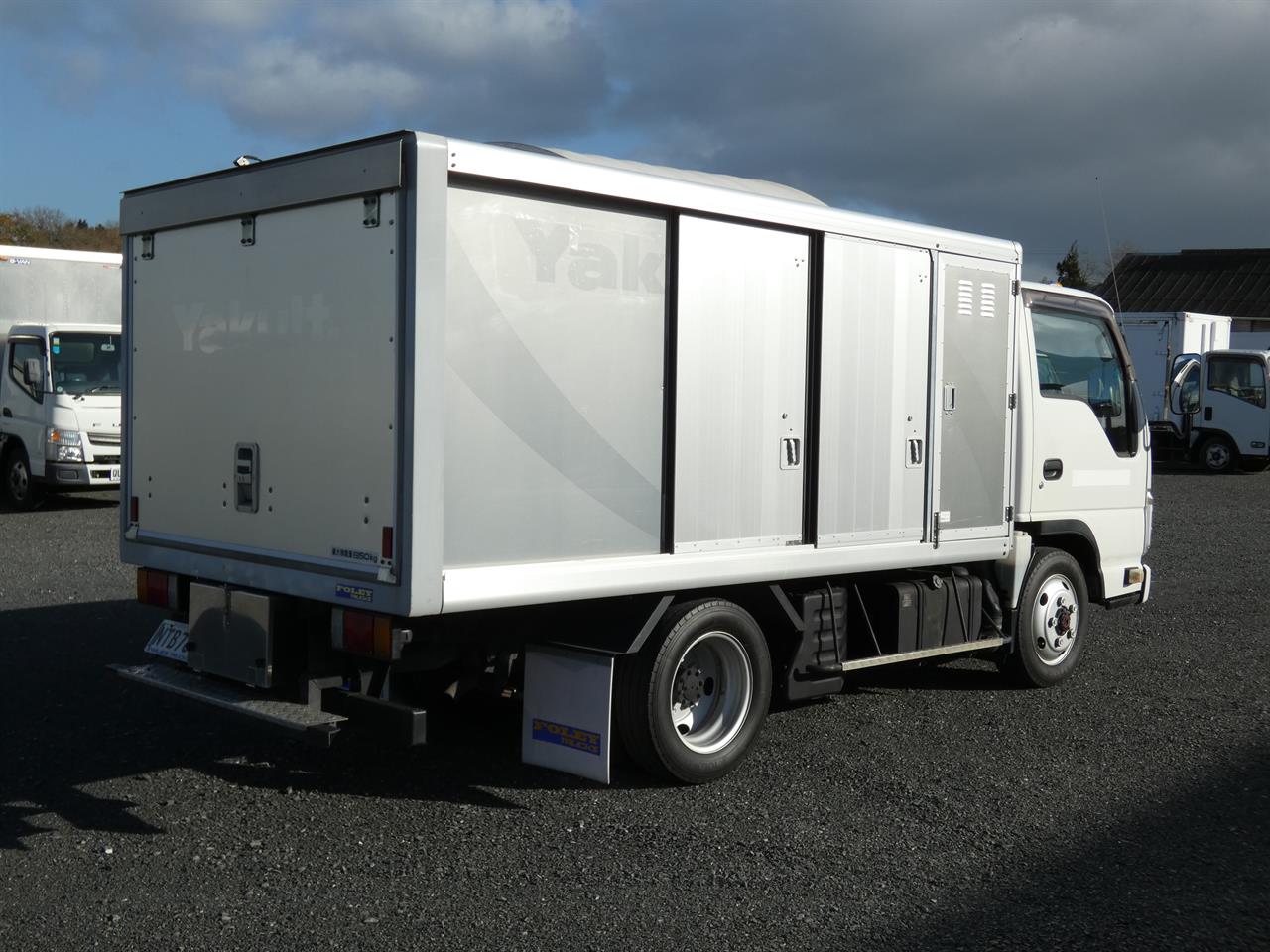 2013 ISUZU ELF