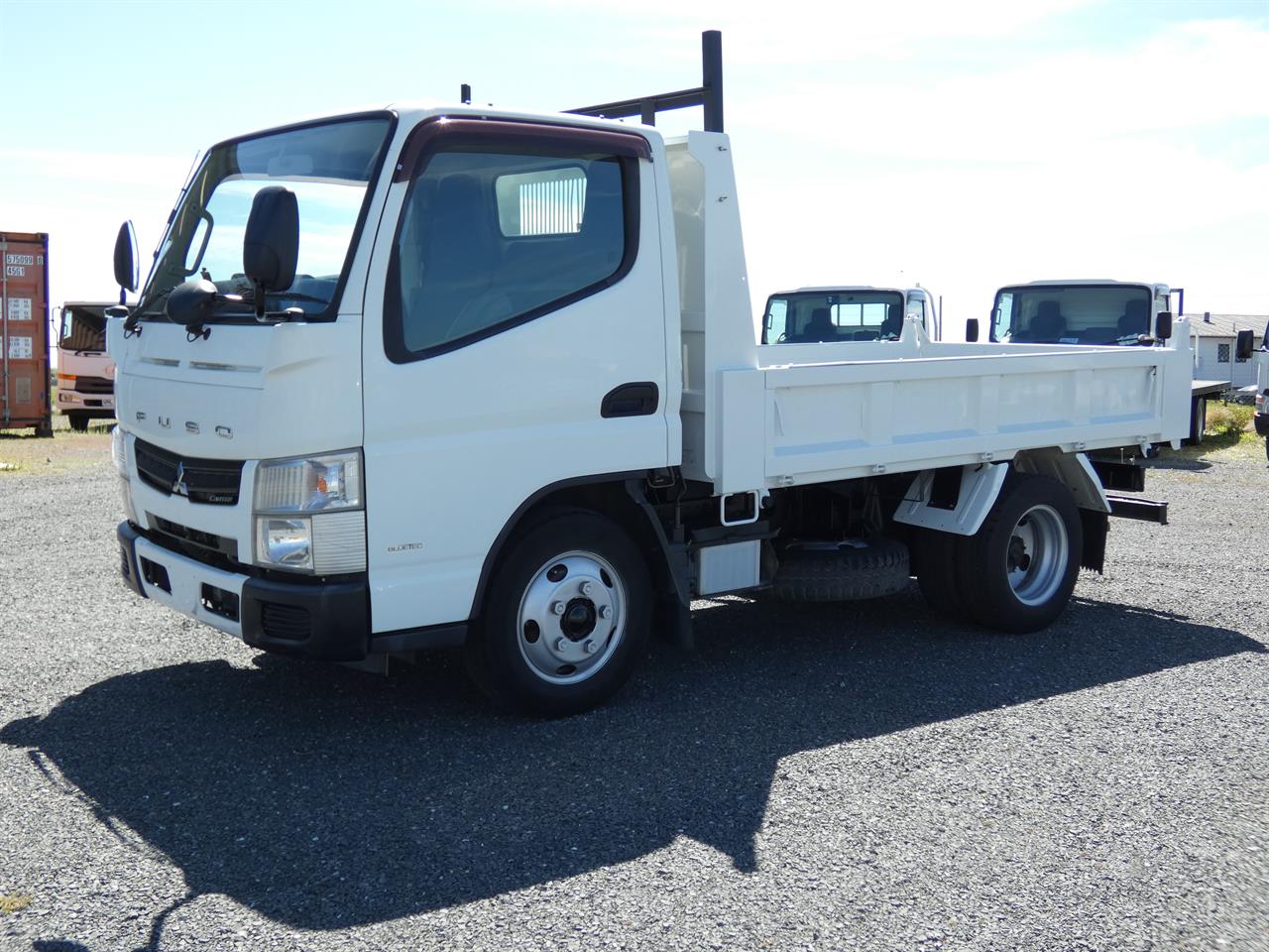 2014 Mitsubishi Canter