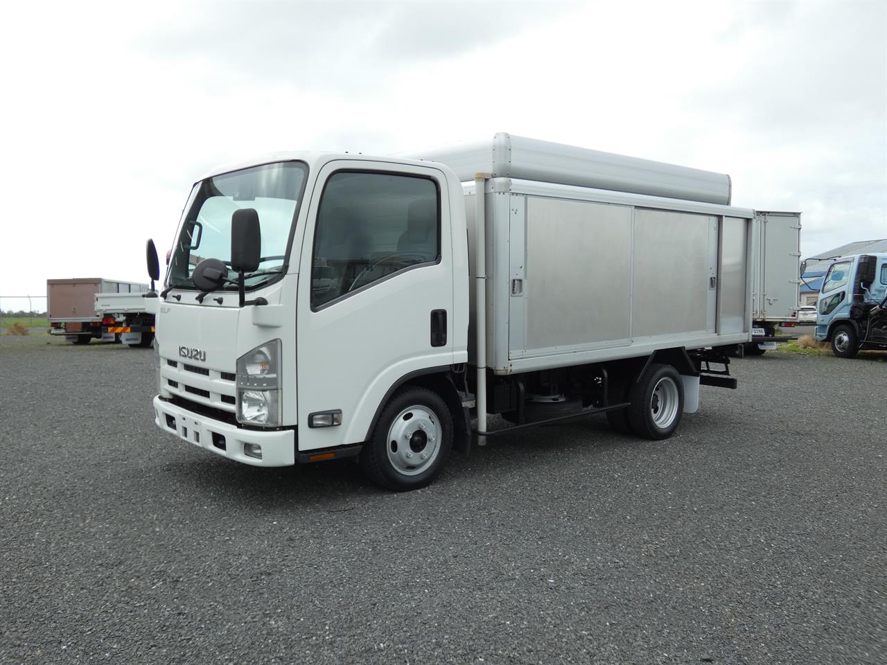 2013 ISUZU ELF