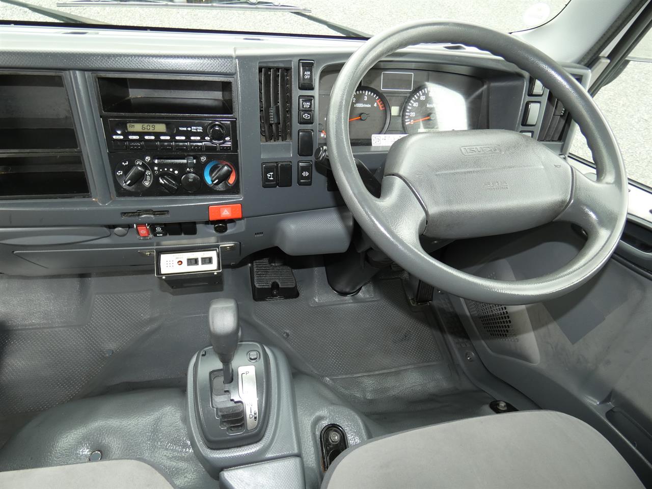 2013 ISUZU ELF