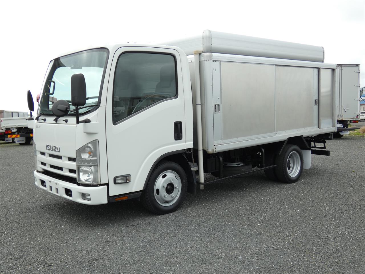 2013 ISUZU ELF