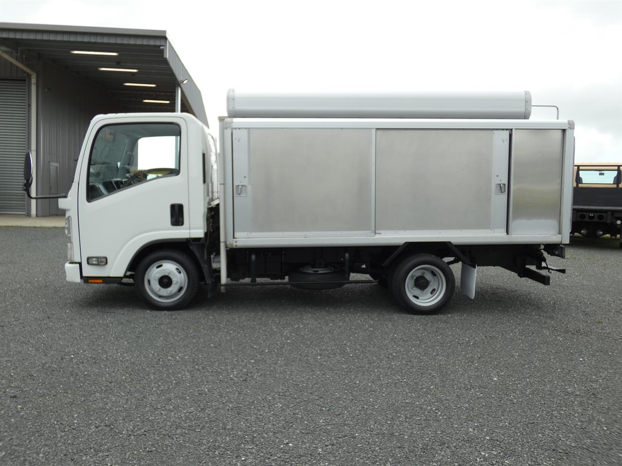 2013 ISUZU ELF