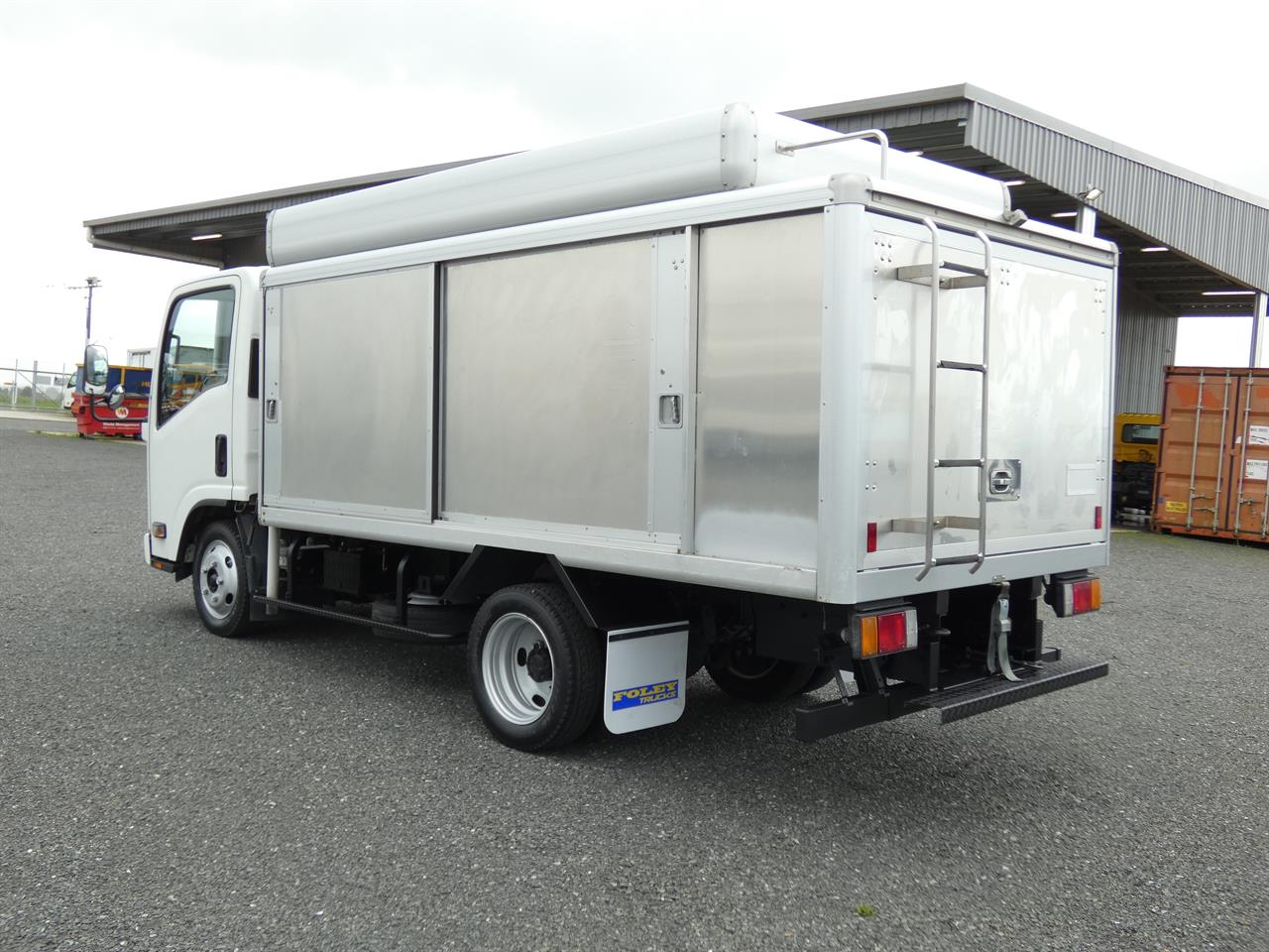 2013 ISUZU ELF